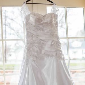 Wedding dress size18/20